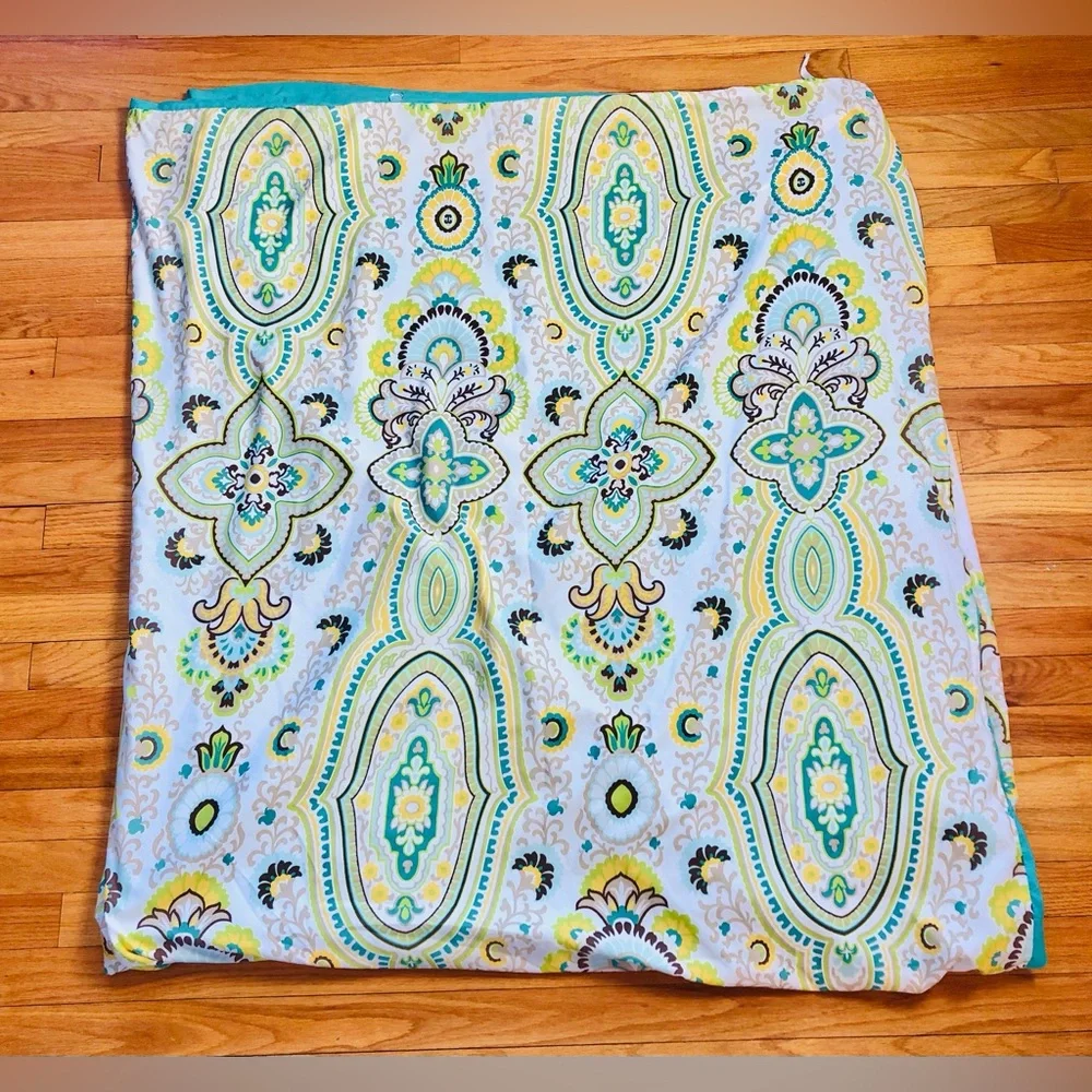 Intelligent Design Ellie Full/Queen Duvet Cover Reversible Turquoise Floral Meda